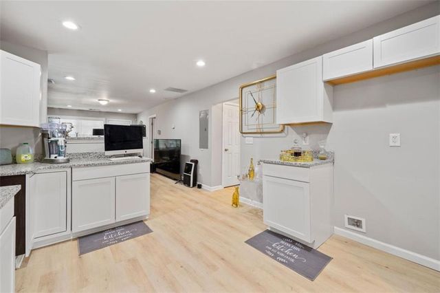 889 Smith Street, Atlanta, GA 30310