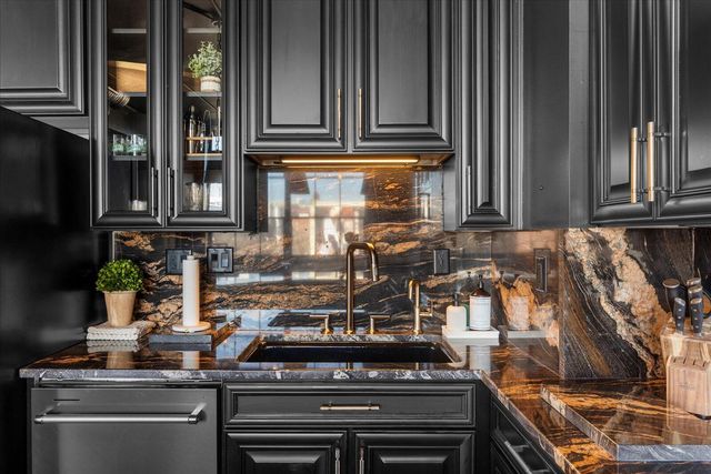 1301 Market Street 306, Chattanooga, TN 37402