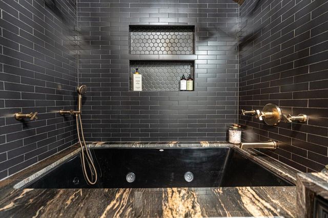 1301 Market Street 306, Chattanooga, TN 37402