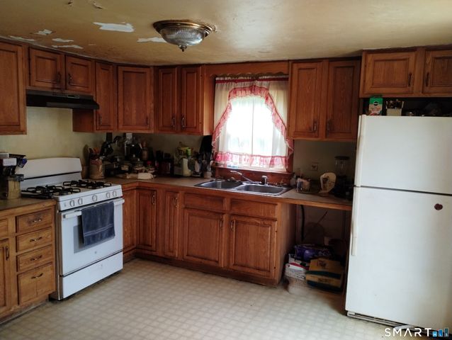 37 Ruth Street, Killingly, CT 06239