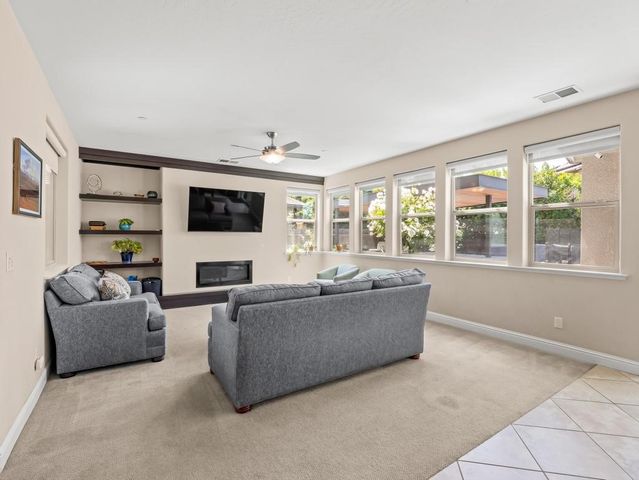 1229 E Via Roma, Fresno, CA 93730