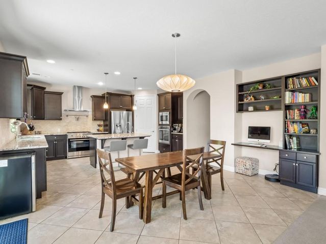 1229 E Via Roma, Fresno, CA 93730