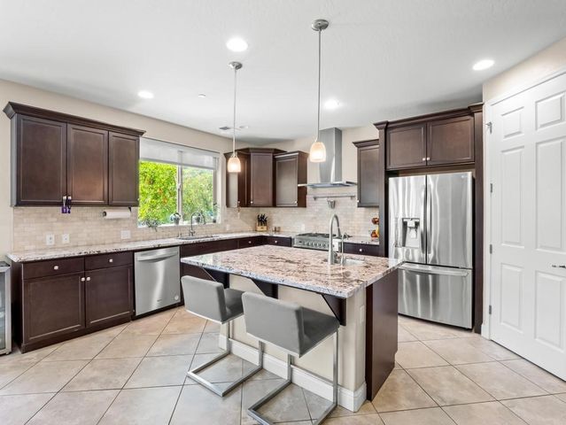 1229 E Via Roma, Fresno, CA 93730