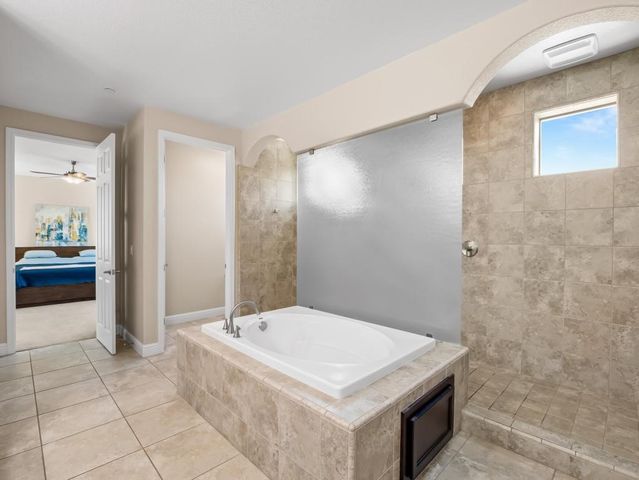 1229 E Via Roma, Fresno, CA 93730