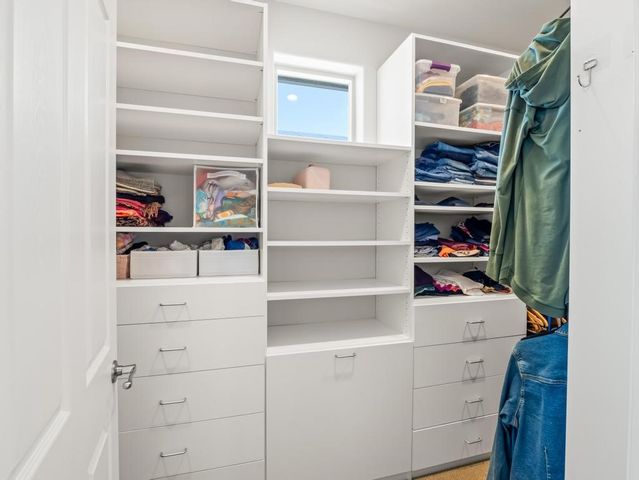 1229 E Via Roma, Fresno, CA 93730