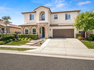 1229 E Via Roma, Fresno, CA 93730