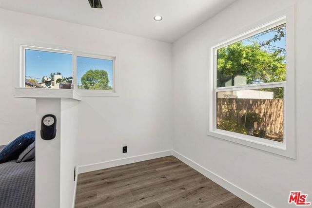 7020 Oakdale Avenue, Winnetka, CA 91306