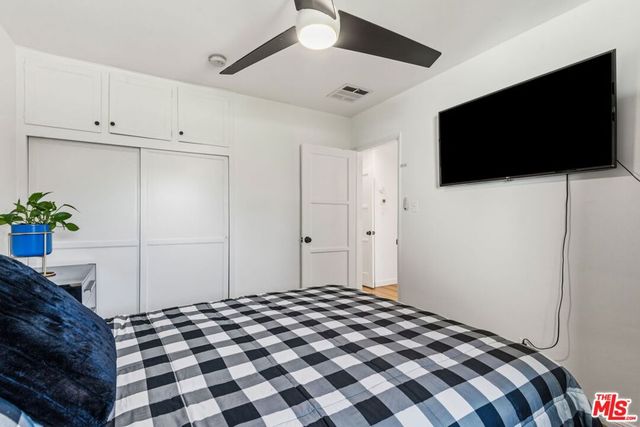 7020 Oakdale Avenue, Winnetka, CA 91306