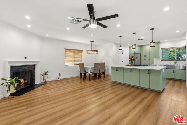 7020 Oakdale Avenue, Winnetka, CA 91306