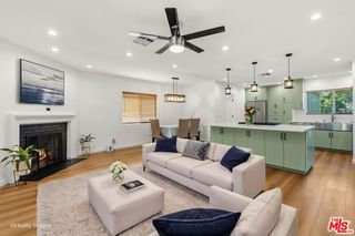 7020 Oakdale Avenue, Winnetka, CA 91306