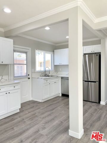 604 Windsor Road B, Glendale, CA 91205