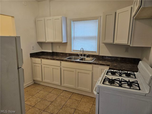 487 Talbot Avenue, Akron, OH 44306