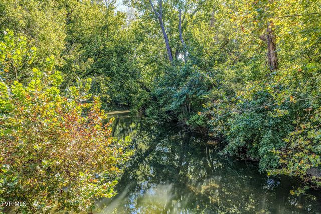349 Old Thomas Bridge Road, Bluff City, TN 37618
