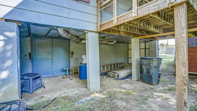 349 Old Thomas Bridge Road, Bluff City, TN 37618