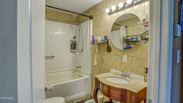349 Old Thomas Bridge Road, Bluff City, TN 37618