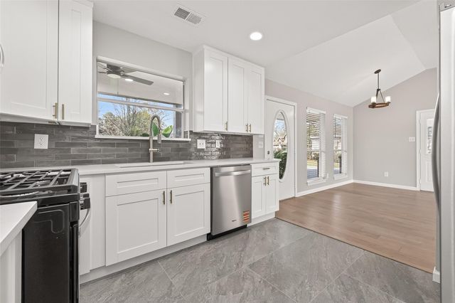 20742 Squaw Valley Trail, Crosby, TX 77532