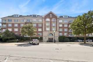 14 S Ashland Avenue 305, La Grange, IL 60525