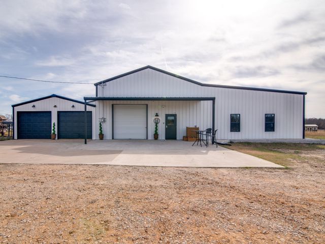 1840 County Road 4309 N, Greenville, TX 75401