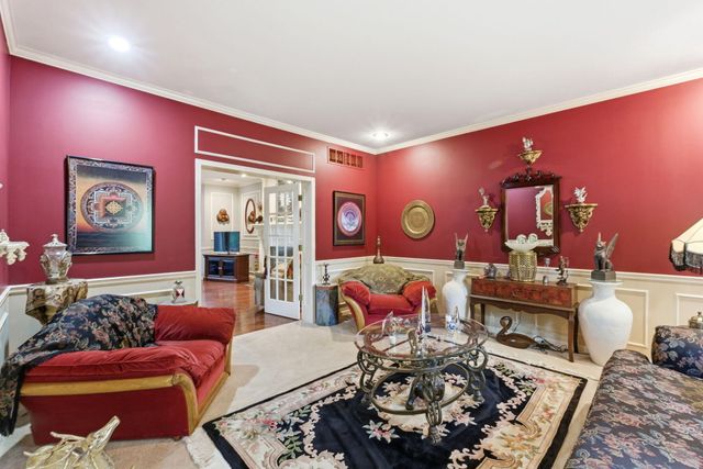 3850 E Country Place, Springfield, MO 65809