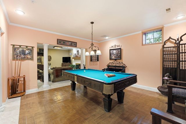 3850 E Country Place, Springfield, MO 65809