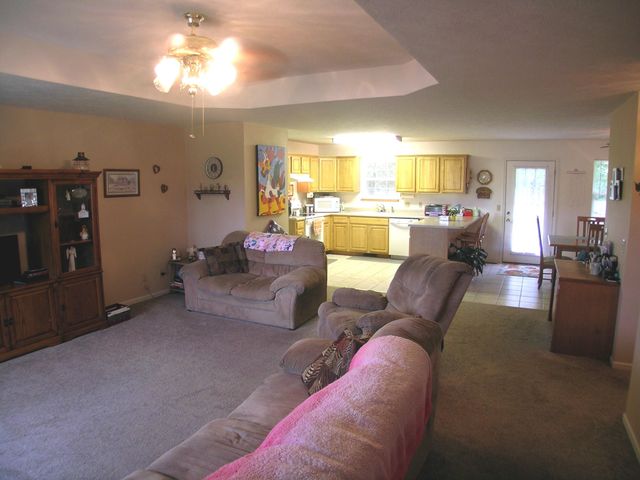 131 Sweetbriar Drive, Marshfield, MO 65706