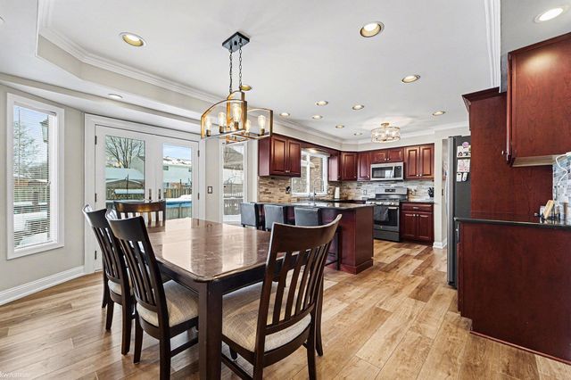 16246 Woodstream Drive, Clinton Township, MI 48038