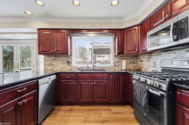 16246 Woodstream Drive, Clinton Township, MI 48038