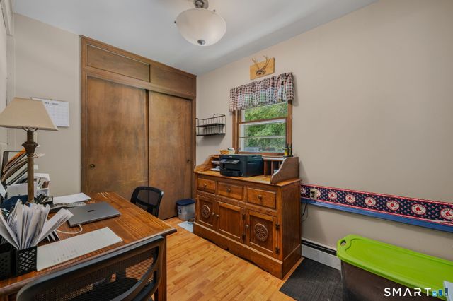 21 Goshen Road, Waterford, CT 06385