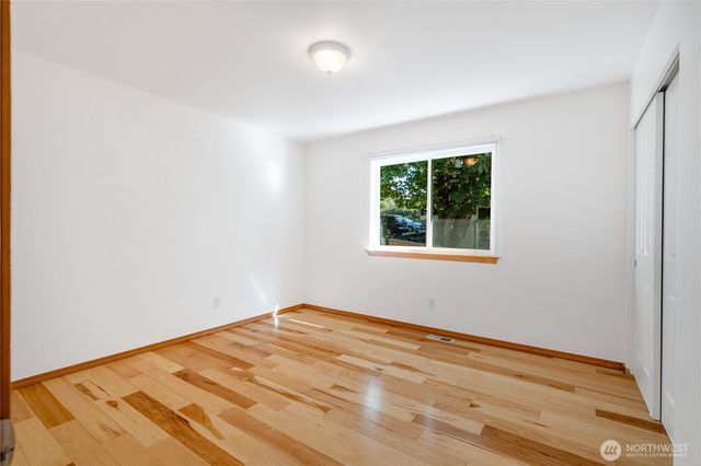 24416 26th Avenue S, Des Moines, WA 98198