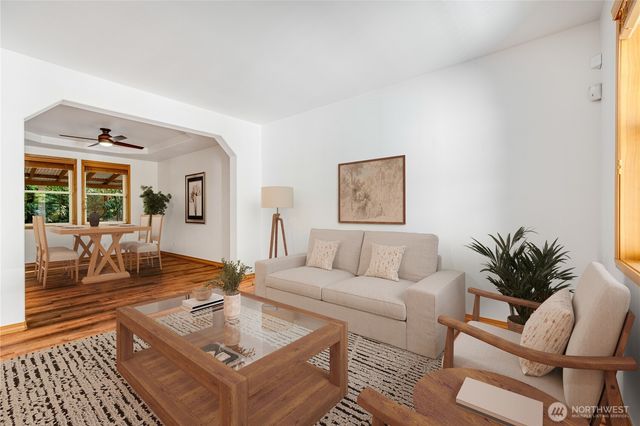 24416 26th Avenue S, Des Moines, WA 98198