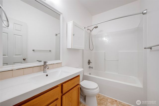 24416 26th Avenue S, Des Moines, WA 98198