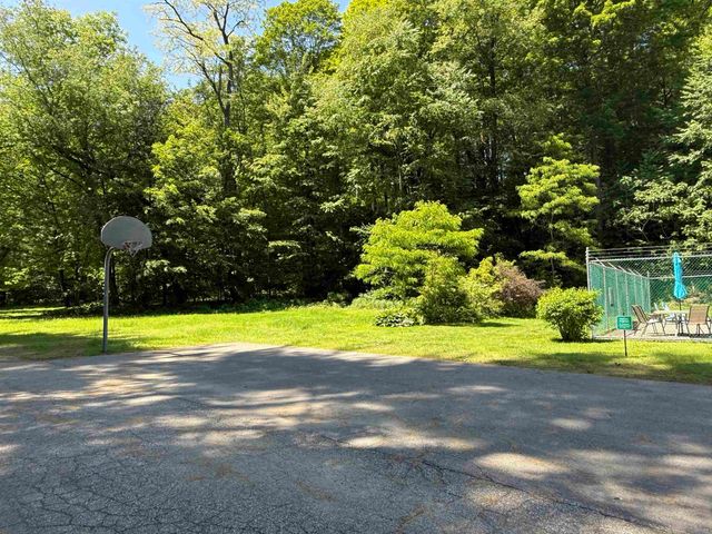 116 Morningside Commons, Brattleboro, VT 05301
