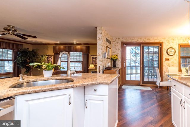 412 FOREST HILLS AVE, Philadelphia, PA 19116