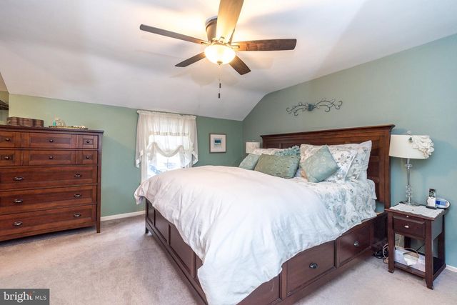 412 FOREST HILLS AVE, Philadelphia, PA 19116