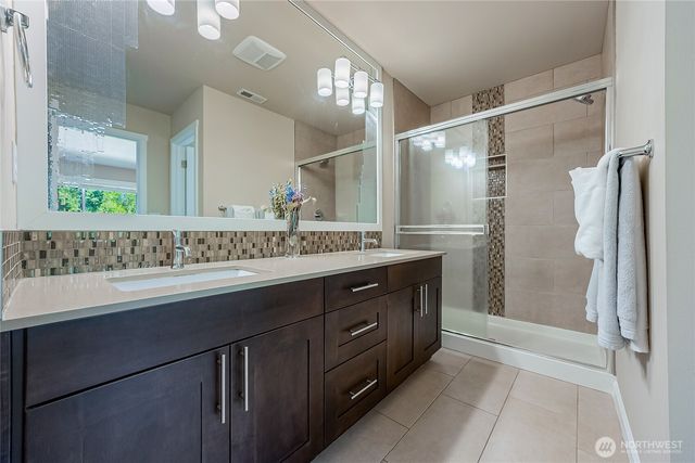 11501 87th Avenue S, Seattle, WA 98178