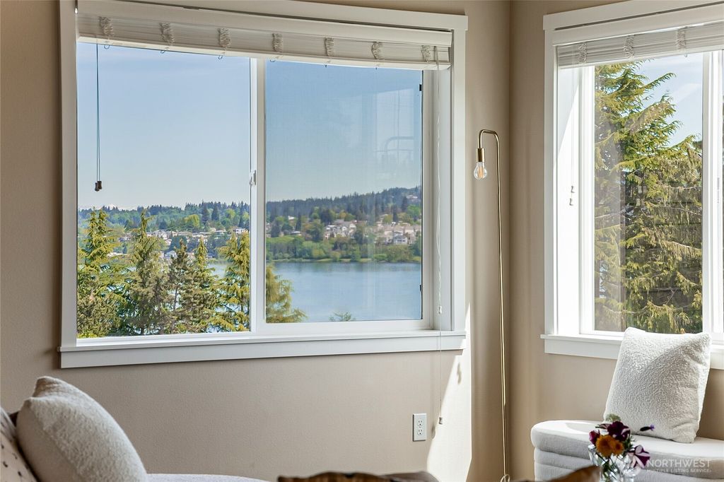 11501 87th Avenue S, Seattle, WA 98178