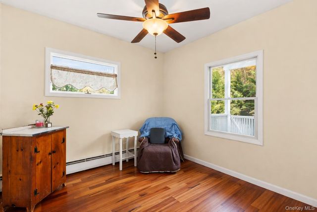 849 E Bay Drive, West Islip, NY 11795