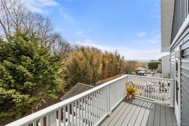 849 E Bay Drive, West Islip, NY 11795