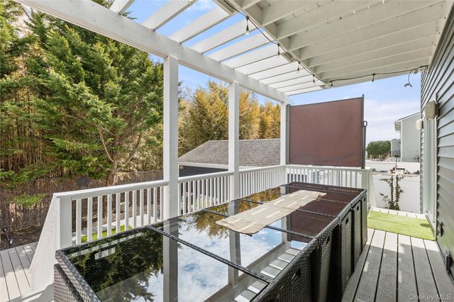 849 E Bay Drive, West Islip, NY 11795