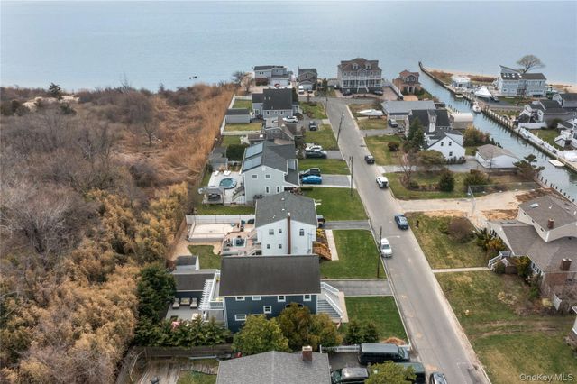 849 E Bay Drive, West Islip, NY 11795