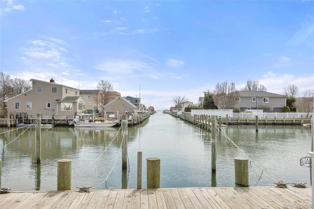 849 E Bay Drive, West Islip, NY 11795