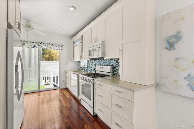 849 E Bay Drive, West Islip, NY 11795