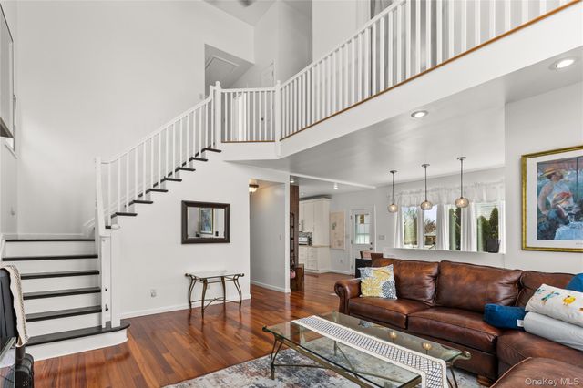 849 E Bay Drive, West Islip, NY 11795