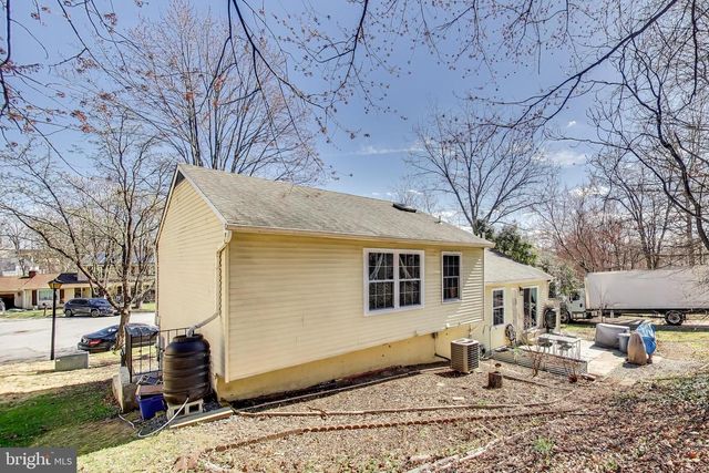 3206 CHEVERLY HILLS CT, Cheverly, MD 20785