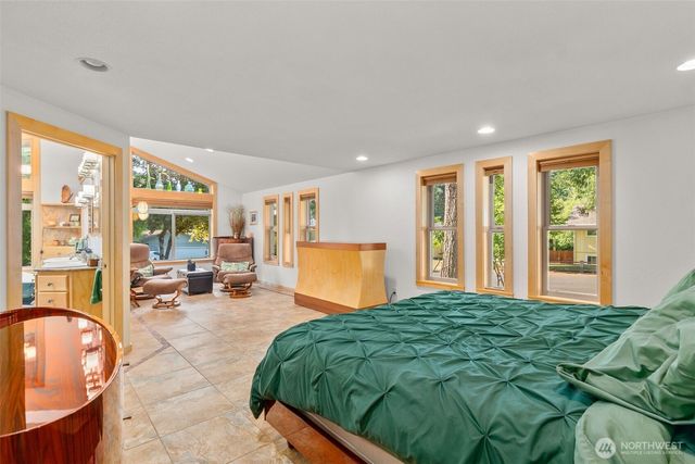 6912 43rd Loop SE, Olympia, WA 98503