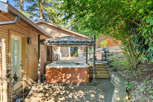 6912 43rd Loop SE, Olympia, WA 98503