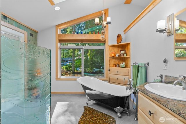 6912 43rd Loop SE, Olympia, WA 98503