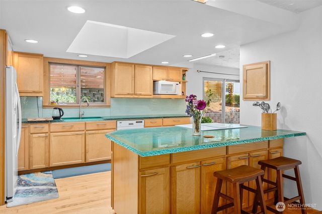 6912 43rd Loop SE, Olympia, WA 98503