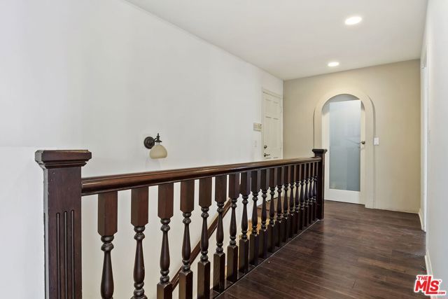 1478 Sunset Plaza Drive, West Hollywood, CA 90069