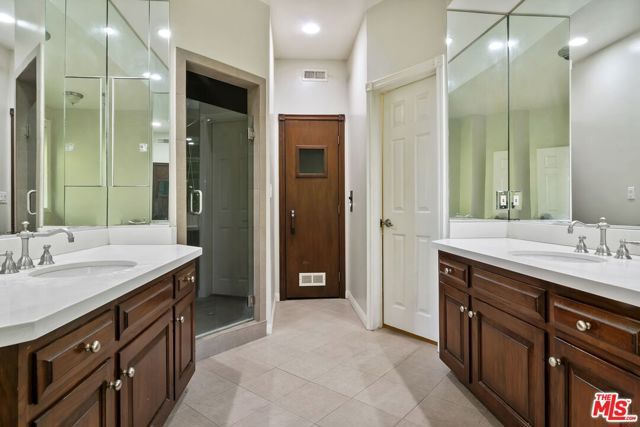 1478 Sunset Plaza Drive, West Hollywood, CA 90069